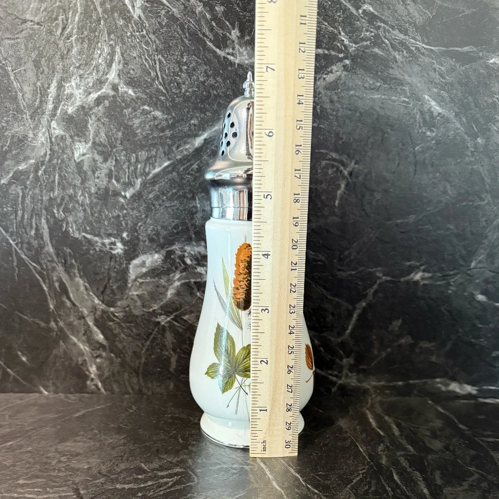 MIDWINTER Sugar/Flour Sifter with Cattail and Dandelion